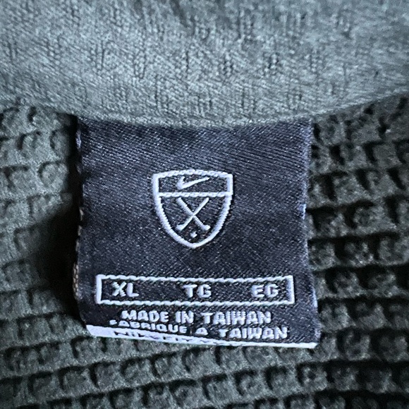 Men’s Nike Sweatshirt - Picture 2 of 2